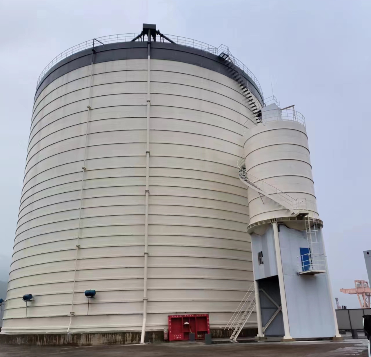 金昌10万吨水泥钢板库